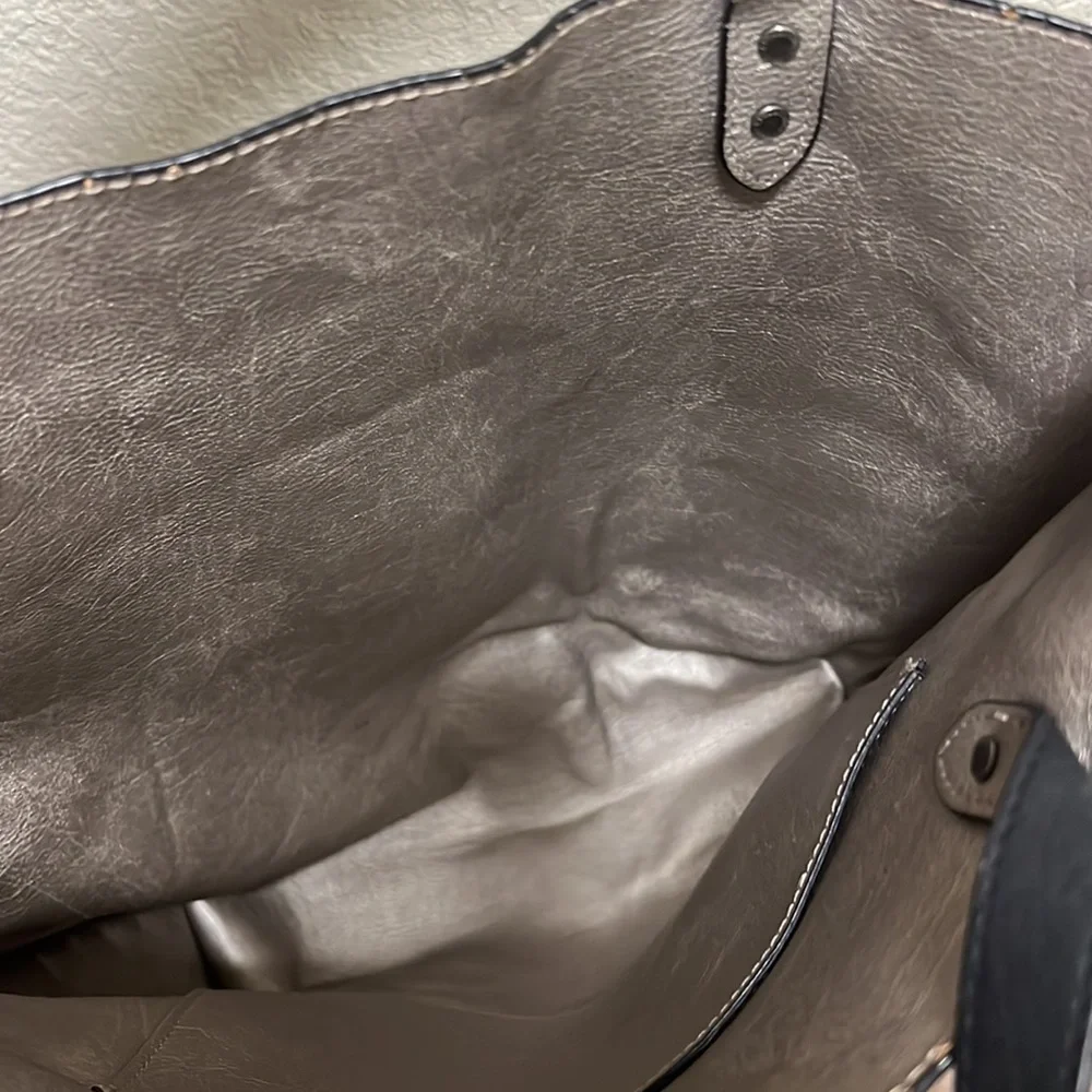 COPY - Faux leather tote - Picture 3 of 3